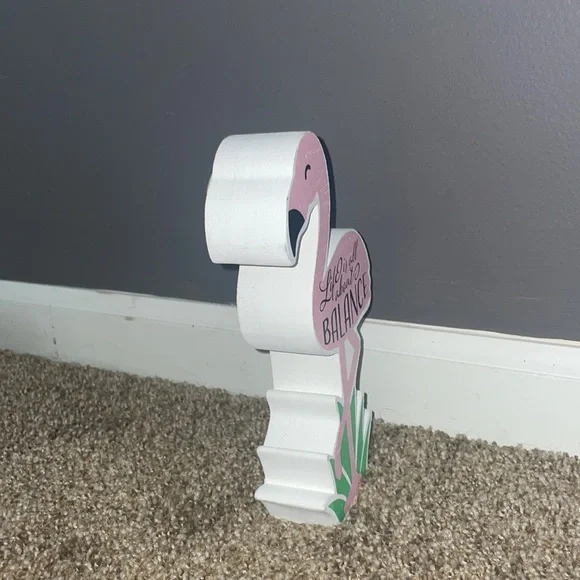 Decor for dresser, shelf, table ext. - Picture 2 of 3